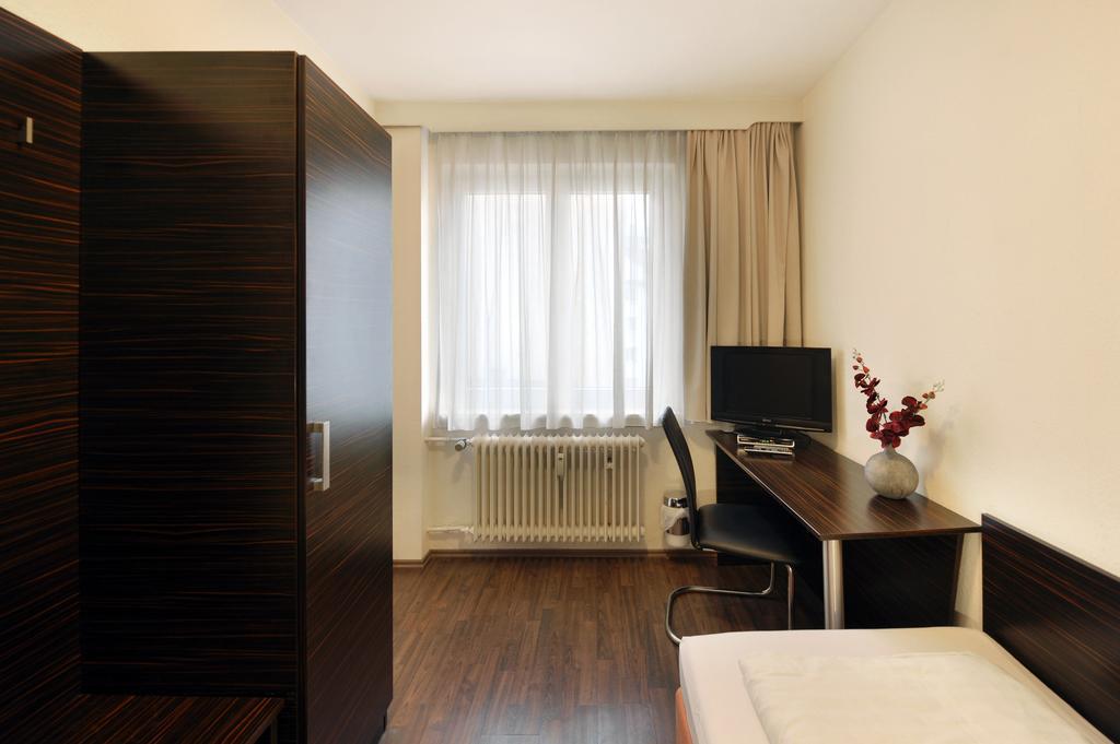 Fair Hotel Frankfurt - An Der Messe Frankfurt am Main Room photo