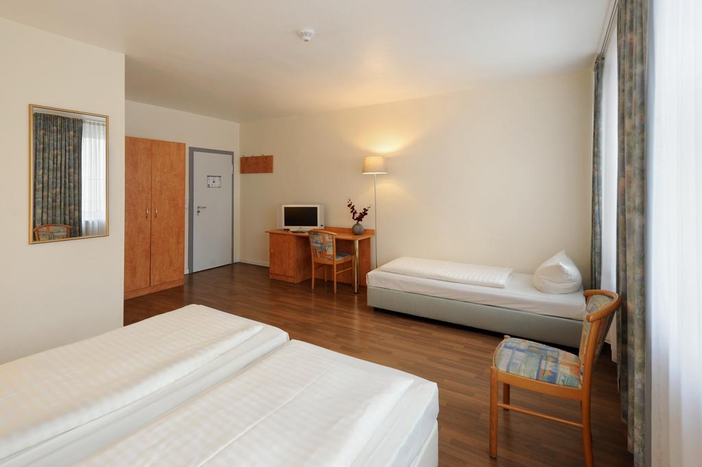 Fair Hotel Frankfurt - An Der Messe Frankfurt am Main Room photo